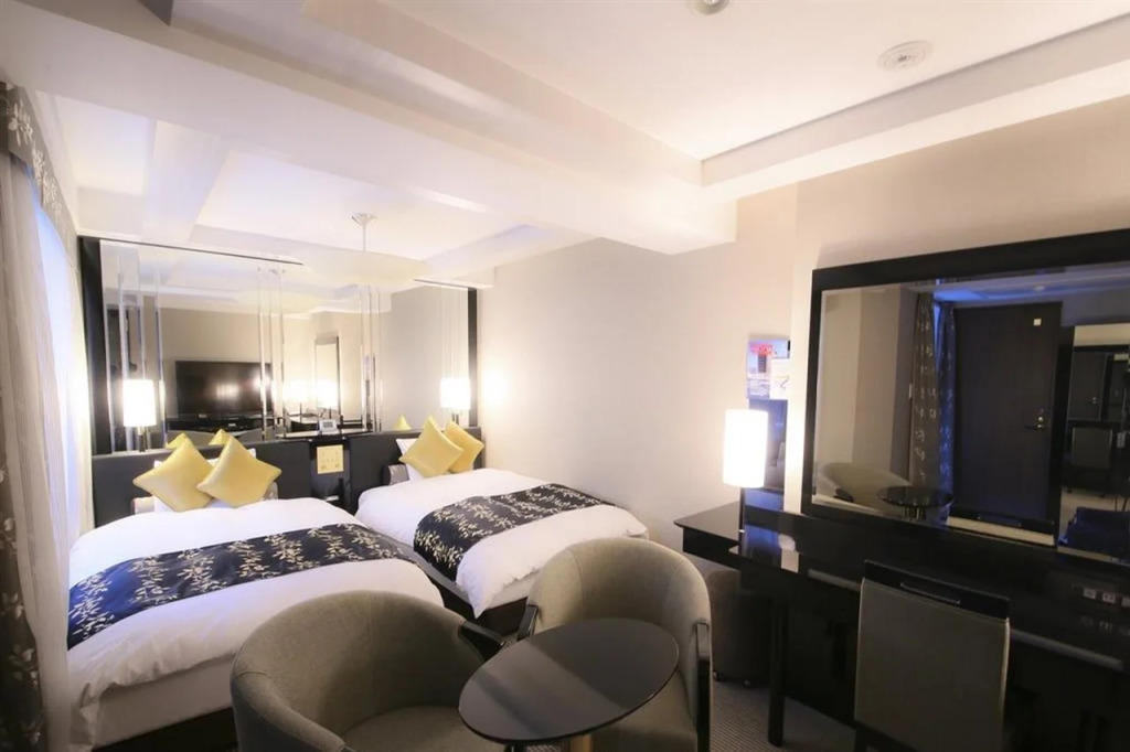 Apa Hotel Ginza Kyobashi Tokyo Eki Yaesu Minamiguchi