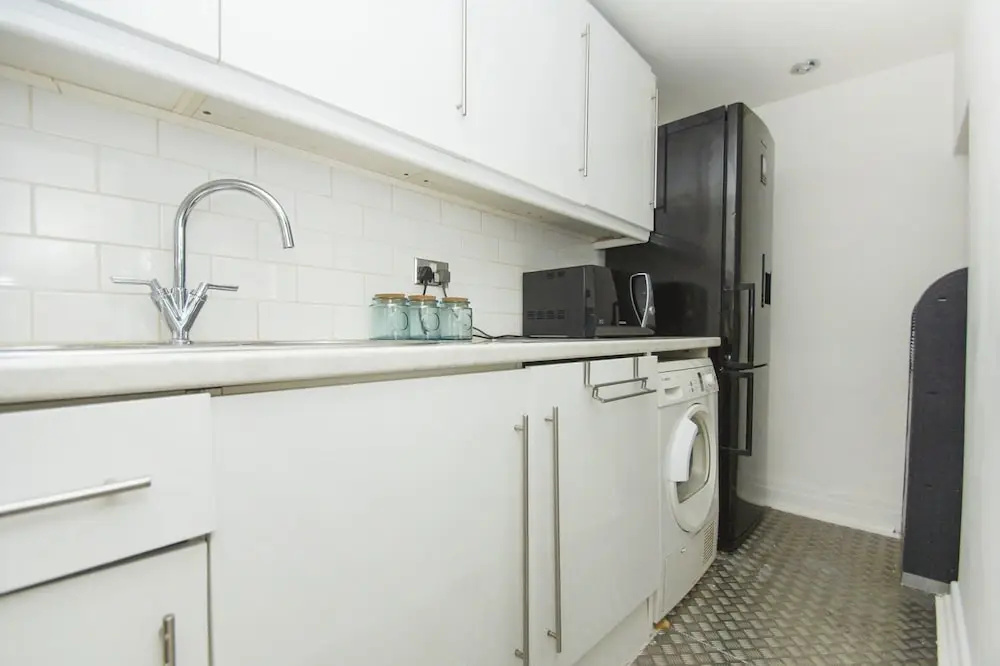 Marine Gardens - Central - by Brighton Holiday Lets
