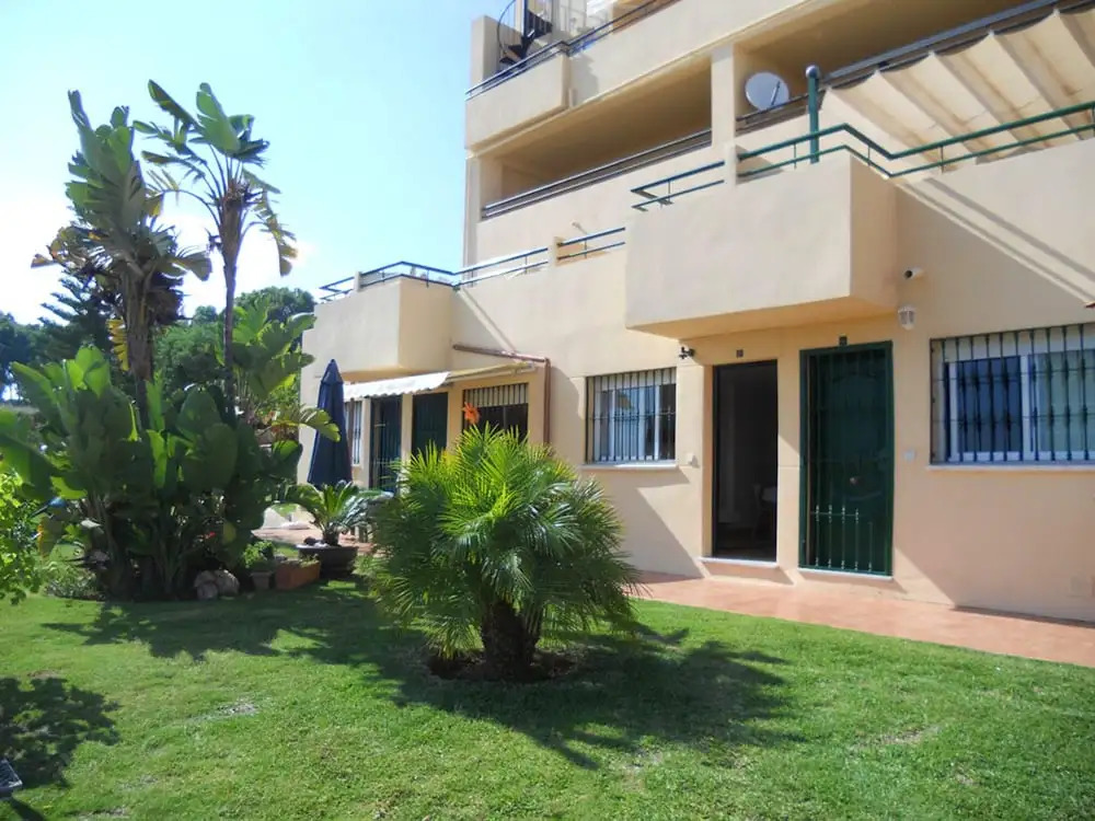 Apartment With 2 Bedrooms in Marbella, With Wonderful Mountain View, P