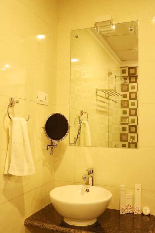 Click Hotel Sagar Plaza Chakan, Pune