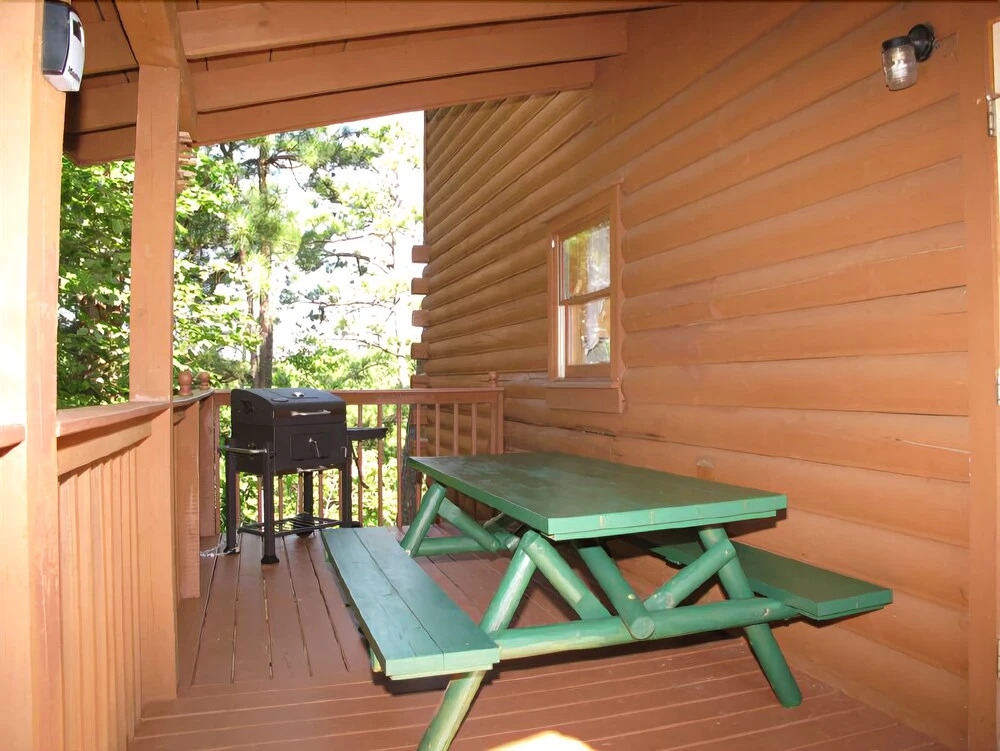 Dream Catcher, 2 Bedrooms, Hot Tub, Near Golf Course, Views, Sleeps 6