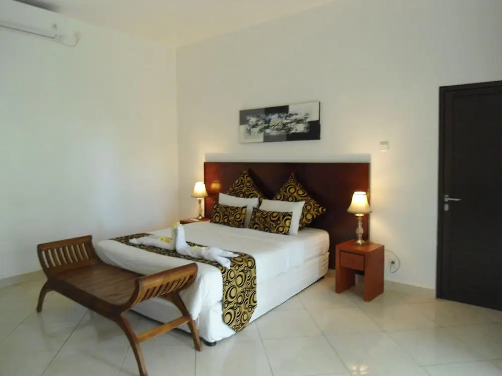 Arya Residence