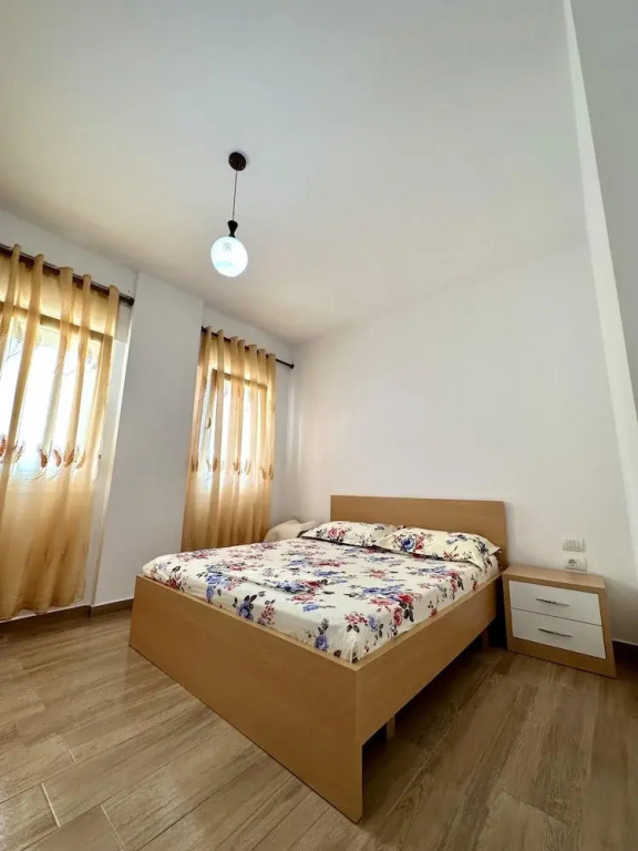 Lovely 2-bed Apartment in Gjiri i Lalzit