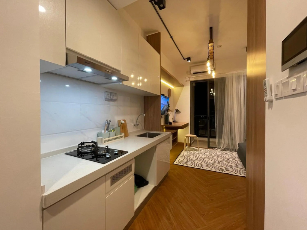 Skystory.inn warm and cozy studio @Skyhouse BSD