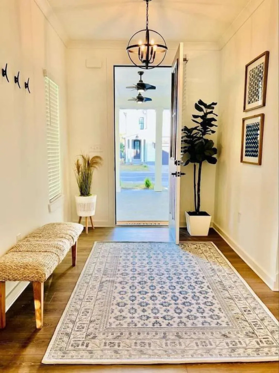 Beautiful 3br/2.5ba w/ Kayak Access, Sleeps 10