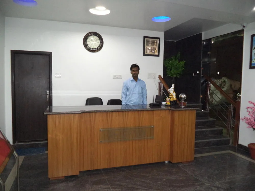 Airport Hotel Breeze