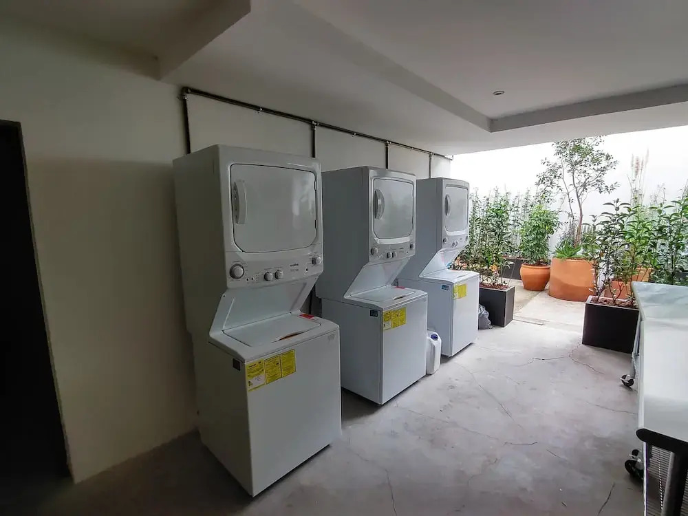 Elbe Views Exc - Modern 2 BDR With Balcony in Mexico City