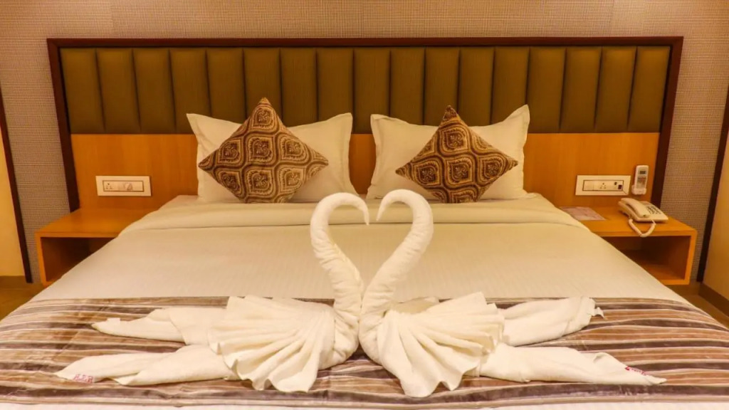 Rudra Shelter Business Hotel