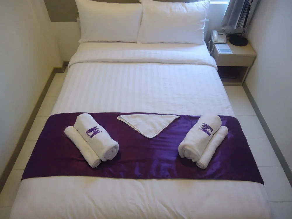 White Residence Hotel & Apartment