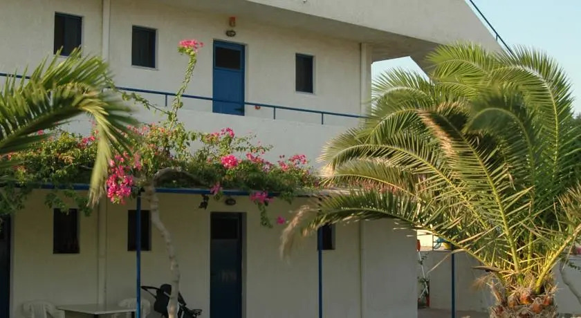 Vigla Beach Apartments