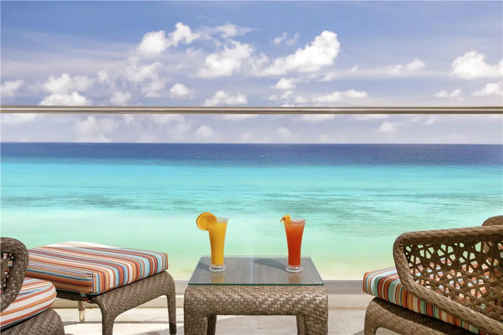 Sea Breeze Beach Hotel