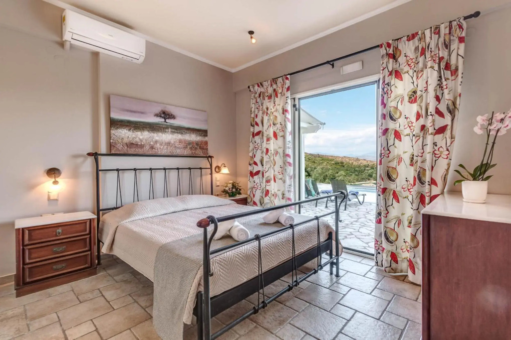 Agios Stefanos Bay - Villa Dimitris