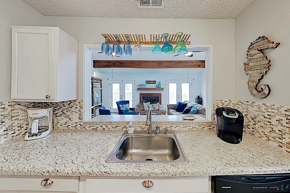 3BR w/ Pool & Big Gulf-view Deck Steps to Beach 3 Bedrooms 3 Bathrooms