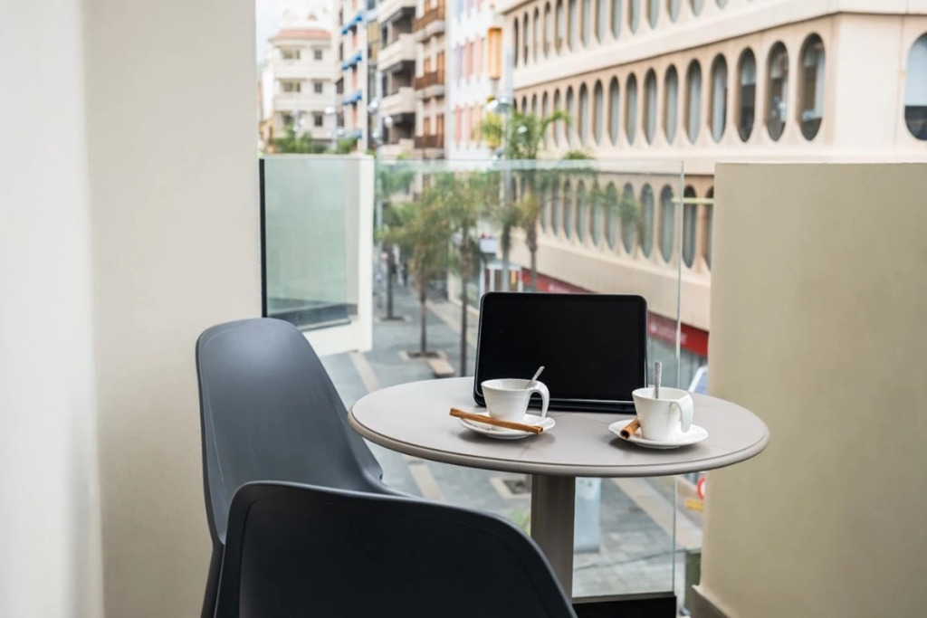 Hotel Adonis Capital