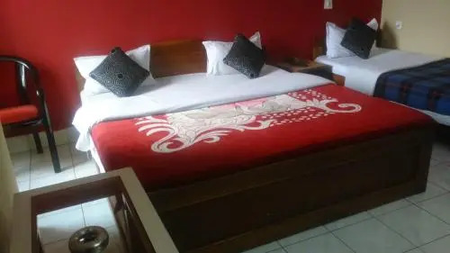 Breeze Hotel