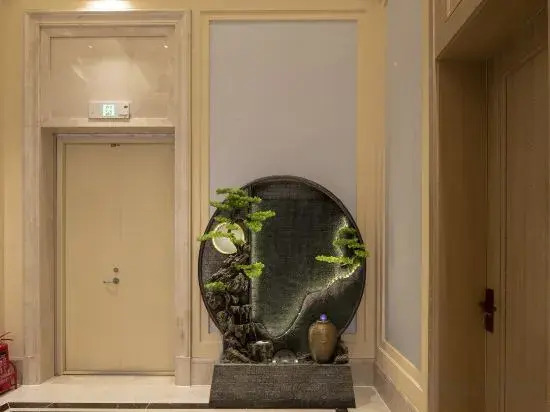 Vienna Classic Hotel (Tianjin Railway Station Haihe Jinwan)