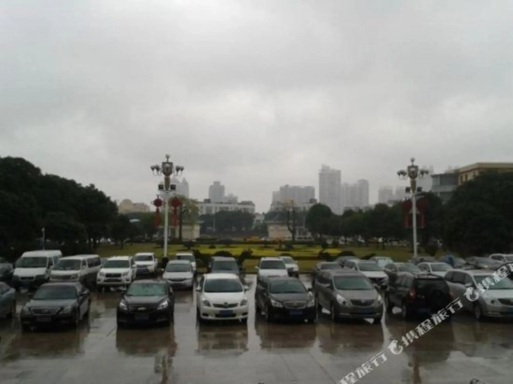 Zhujiang Hotel