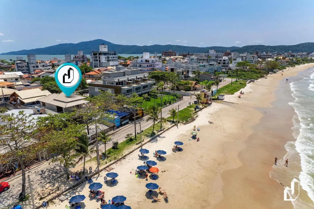 Seu espaço à beira-mar com três suítes