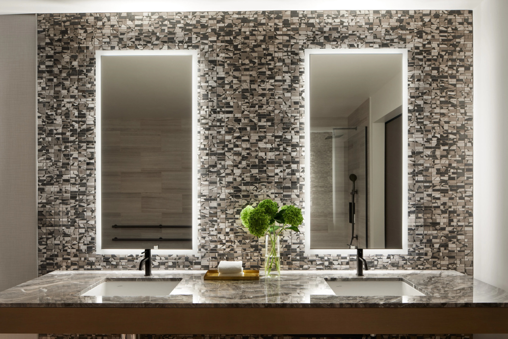 InterContinental Seattle Bellevue, by IHG