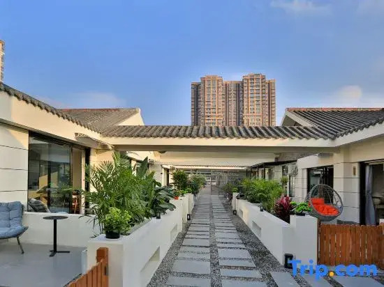 Huayujian Homestay (Leshan Railway Station)