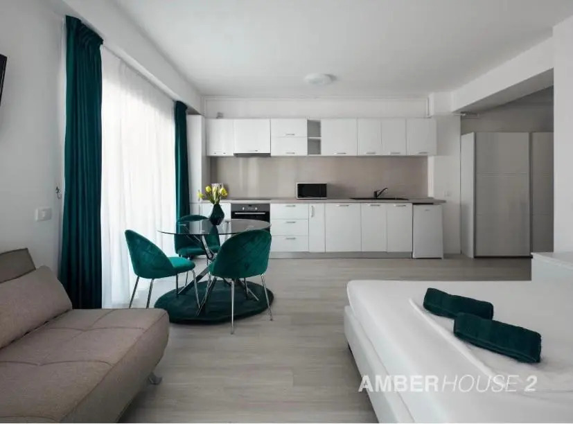 Amber House 2 Mamaia Nord