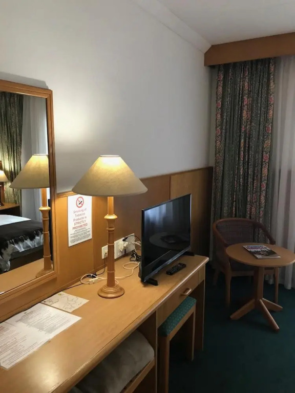 Hotel Schweizerhaus/Cafe Anton
