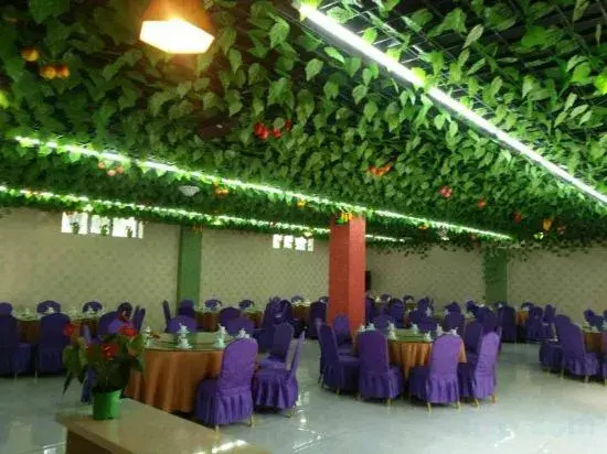 Emerald Valley Luxury Residence Holiday Villa Hotel