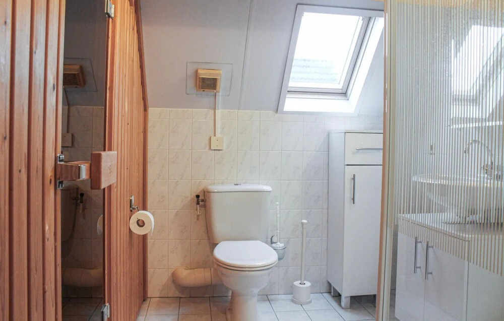 4 Bedroom Gorgeous Home In Wemeldinge