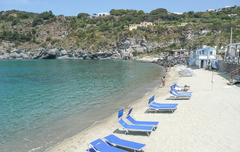 Nice Apartment in Ischia With 3 Bedrooms and Wifi