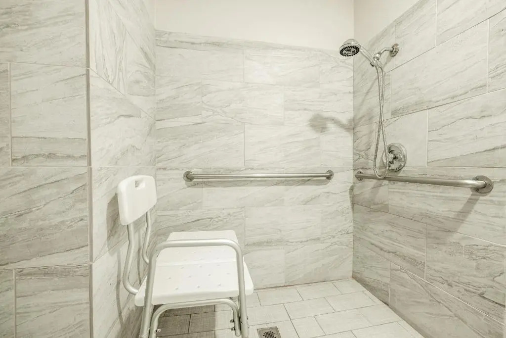 Hotel Avenida Victorville I 15