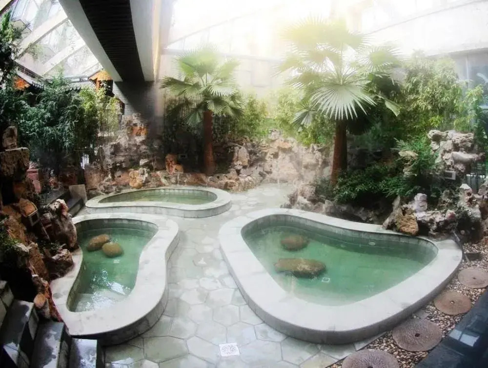 Tianmu Huihuang Hot Spring Holiday Hotel