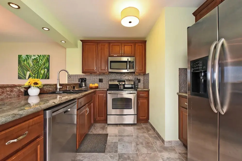 Kahana Villa E601 · KV E601 Updated 1BD Condo w AC Pool Sunset V