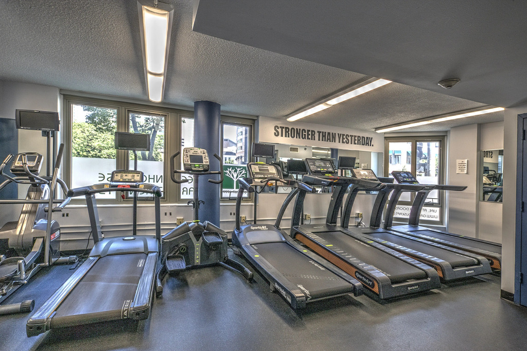 Perfect Location! Great Amenities Included!