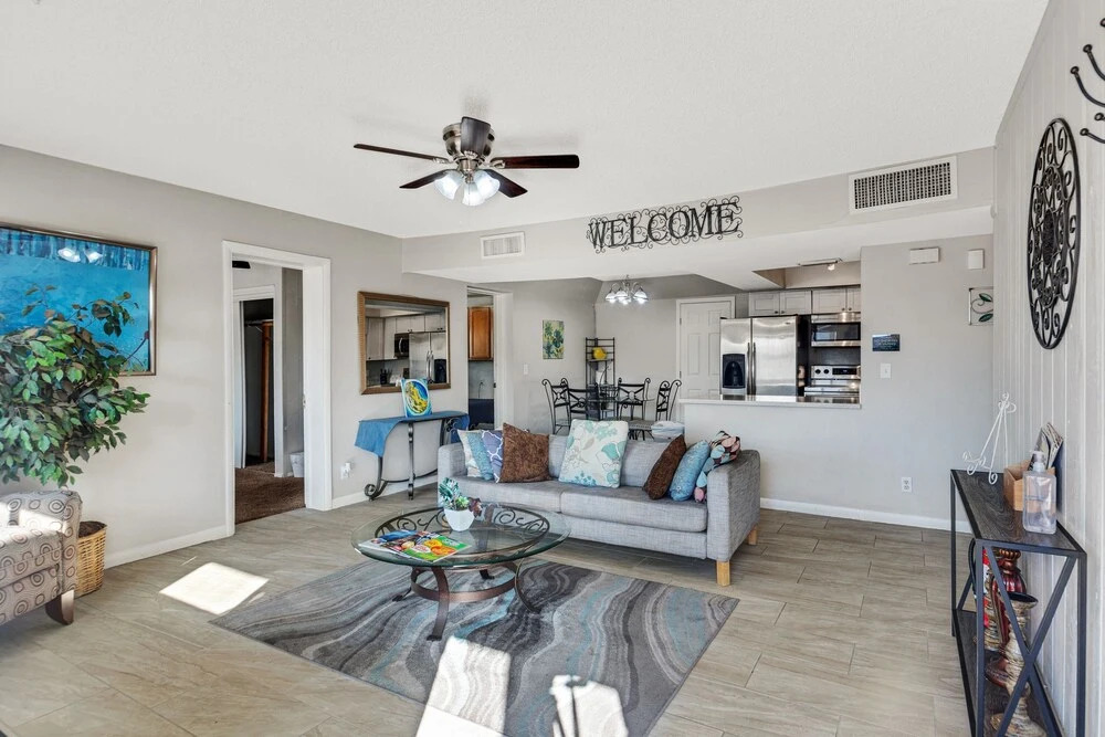 Cozy Papago Home In Old Town Near Zoo, Casino, Golf, And More! 5 Bedroom Home by Redawning