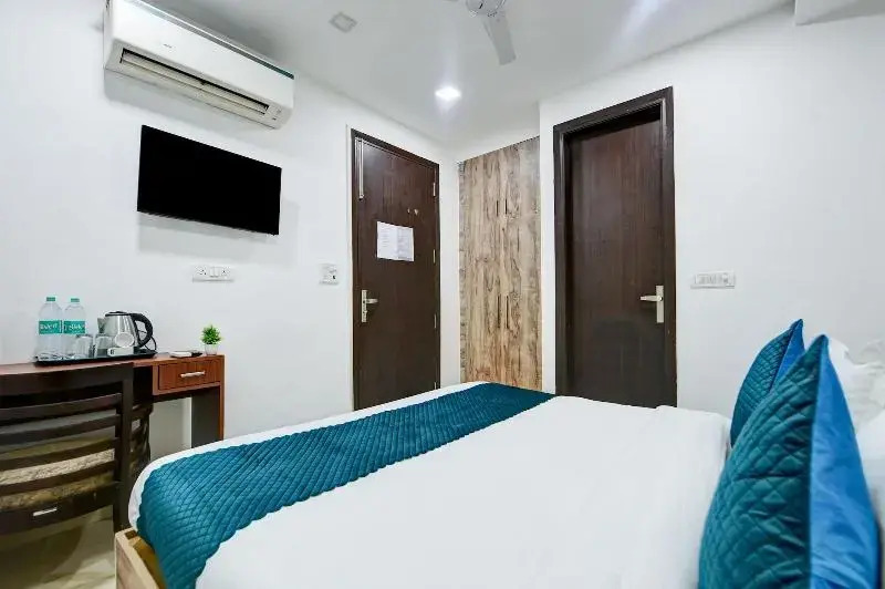 Mauryan Express I Hotel Malviya Nagar