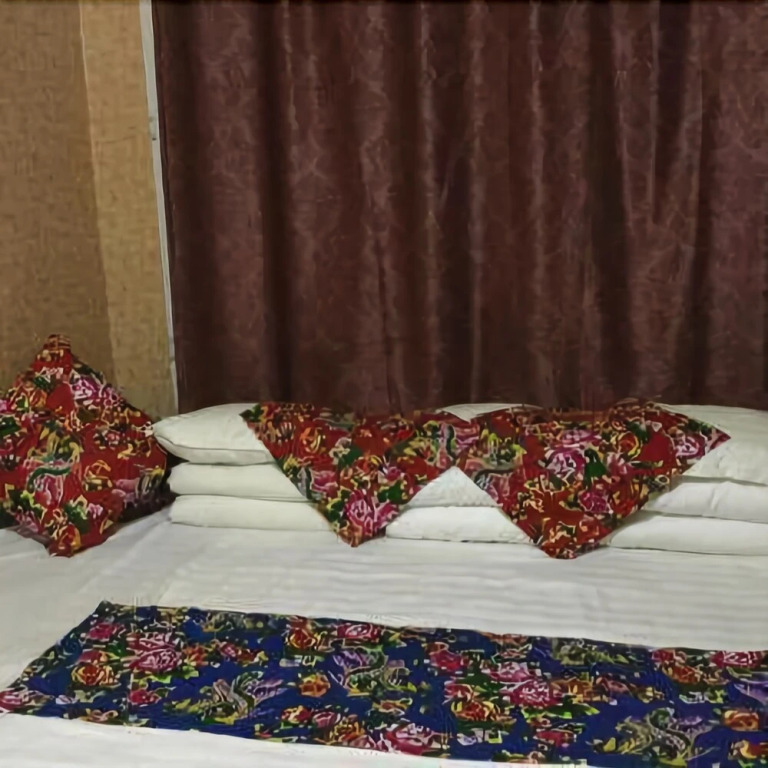 Wuchang Xuegu Another Home Hotel