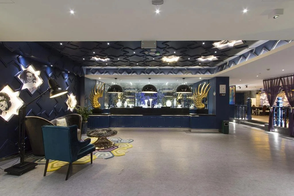 Mengjing Yujian Yishu Hotel