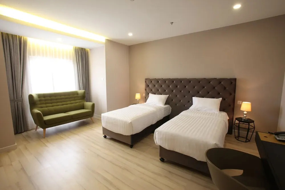 D'Anggerek Hotel