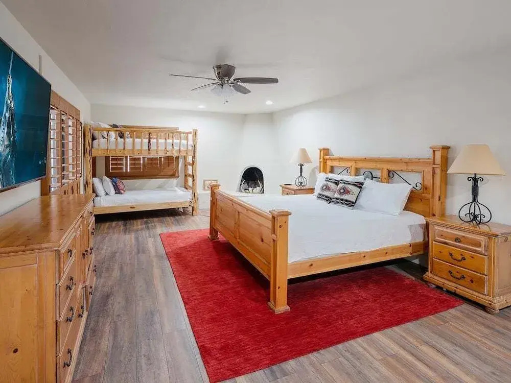 Bed Rock Desert -pool Heat Available - Spring Break