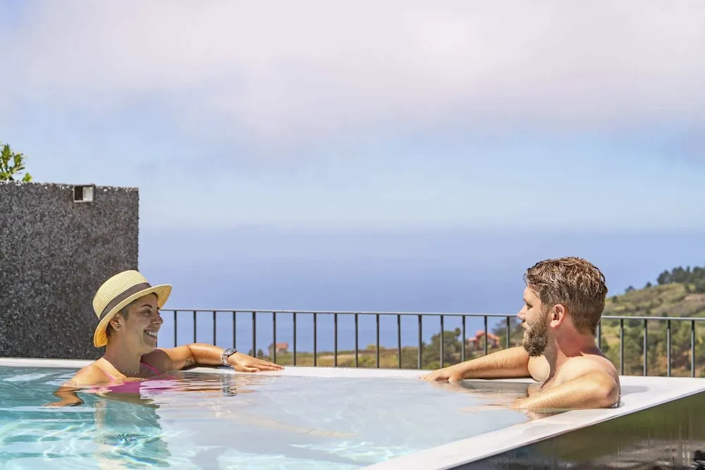 Casa da Maloeira by An Island Apart