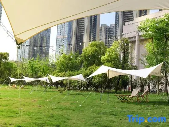 Wenyan Jianguo Hotel