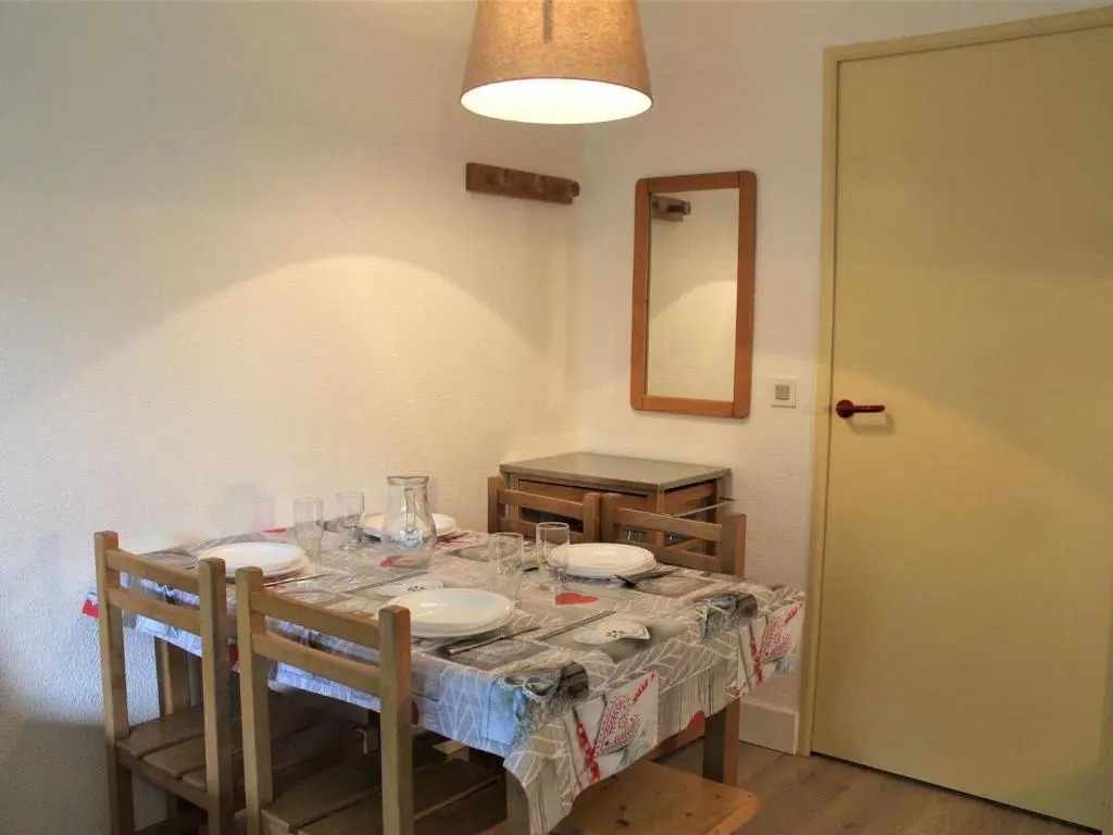 Appartement Vars, 1 pièce, 4 personnes - FR-1-330B-155
