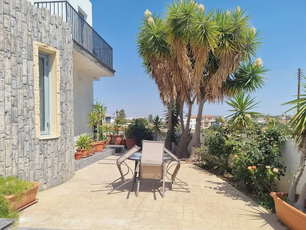 Impeccable 3-Bed Villa in Nicosia