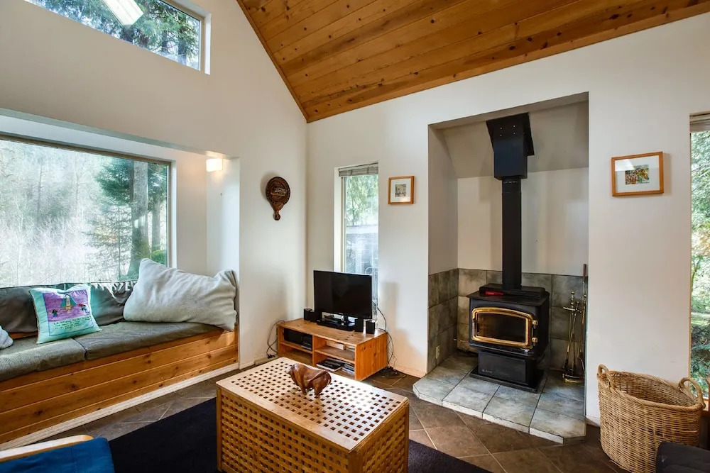 19MBR - Hot Tub - Sauna - BBQ - Pets Ok - WiFi - Sleeps 10