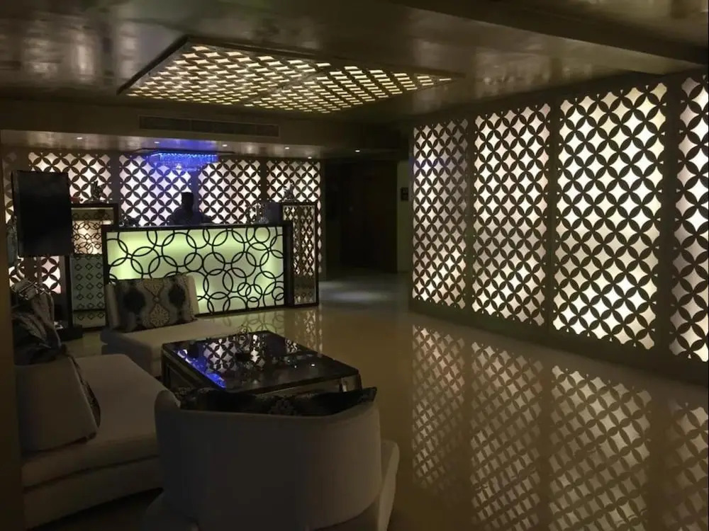 Le Raj Courtyard