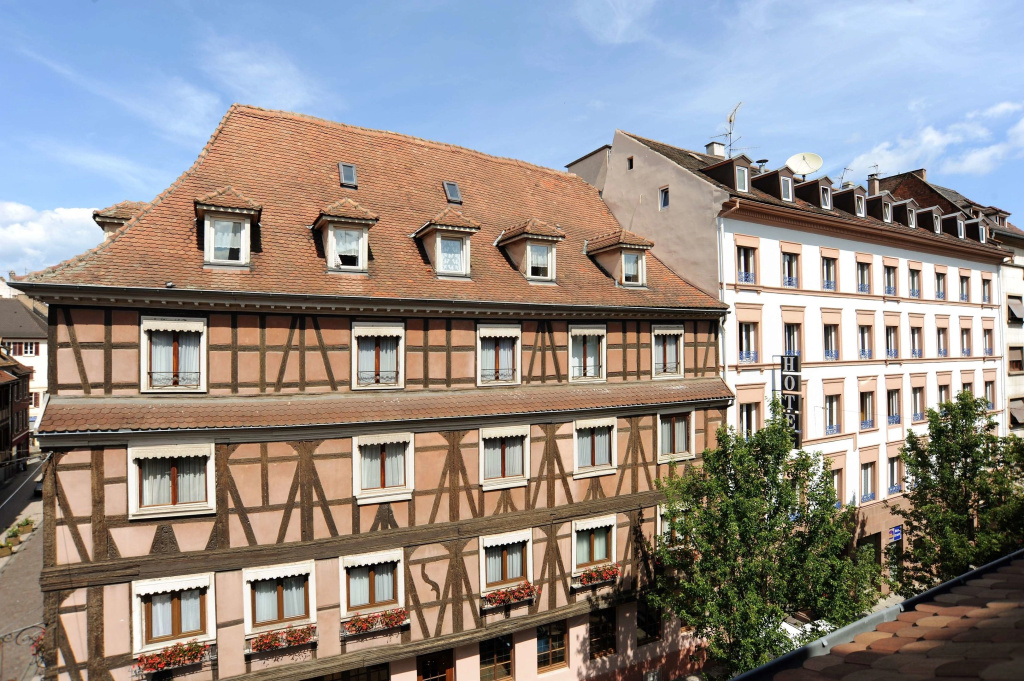 Hôtel de lEurope by HappyCulture
