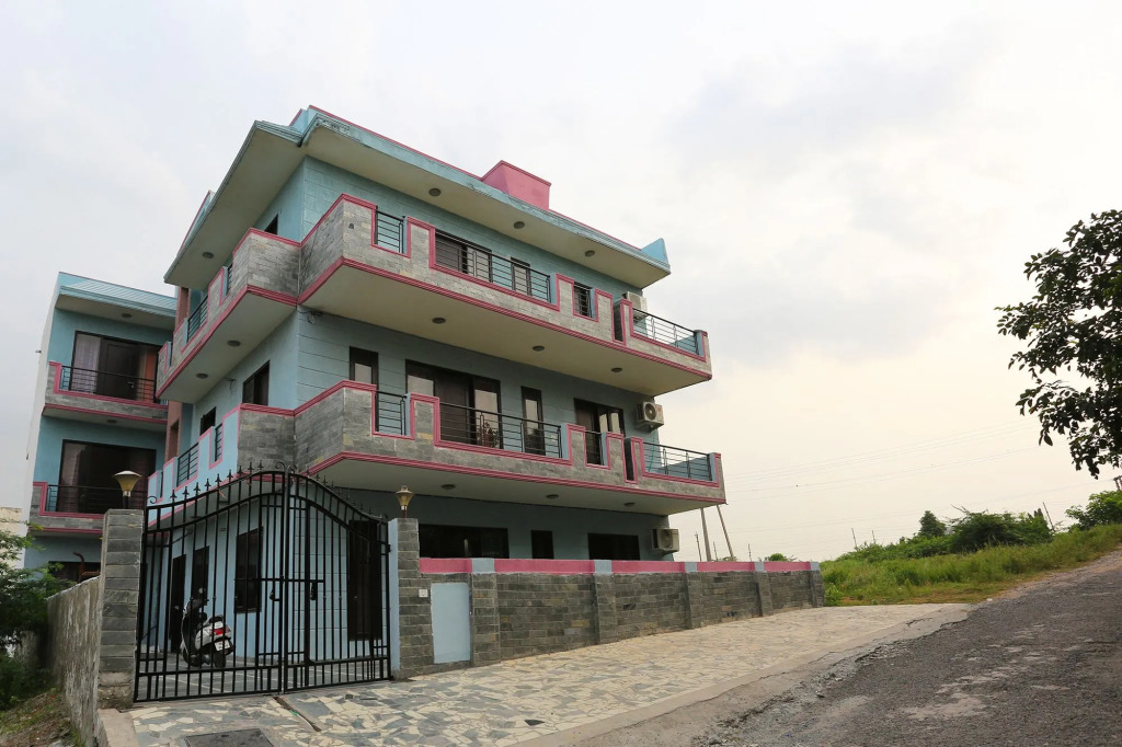 Homey Stay Suites by OYO Rooms
