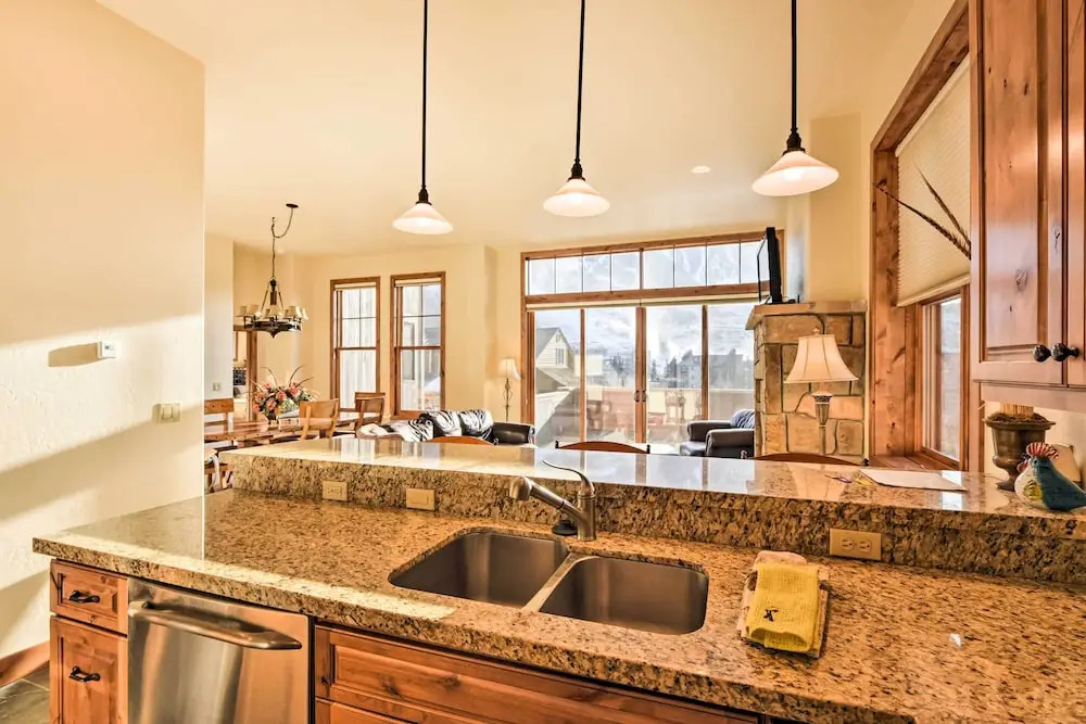 Crested Butte Townhome w/ Views - Steps to Lifts!