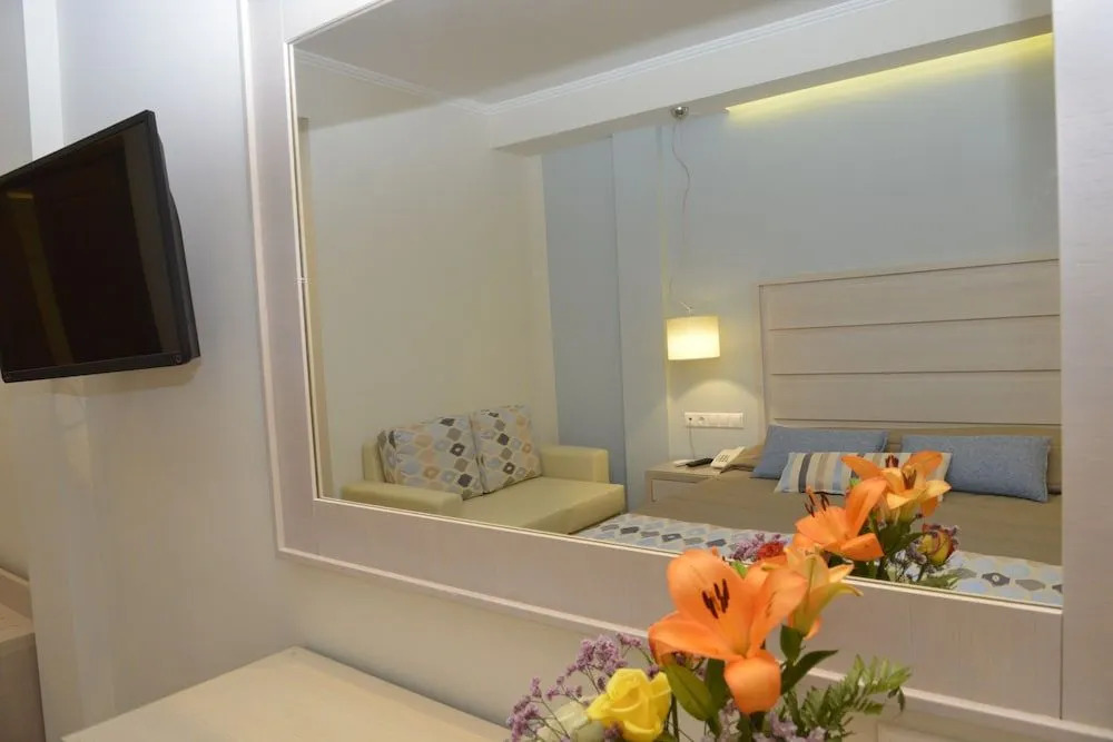 Odysseus Hotel