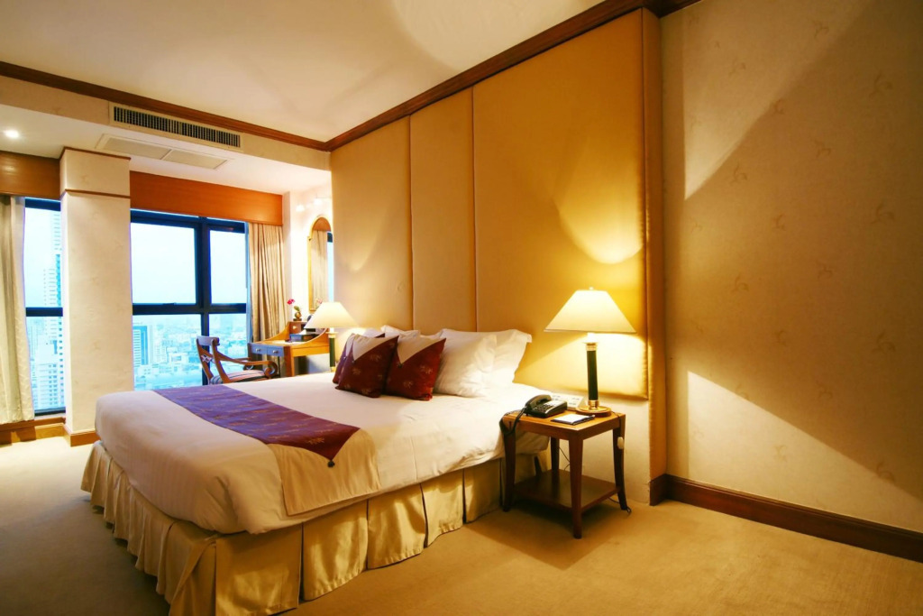 Grand Diamond Suites Hotel